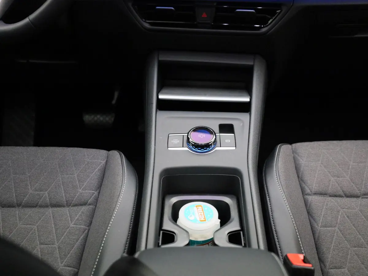 1.5 eHybrid Life Edition 204 PK | Panoramadak | Stoelverwarming | LED Koplampen | Apple Carplay | Navigatie | Keyless access | Camera | Elektrische achterklep | Stuurverwarming | Android Aut