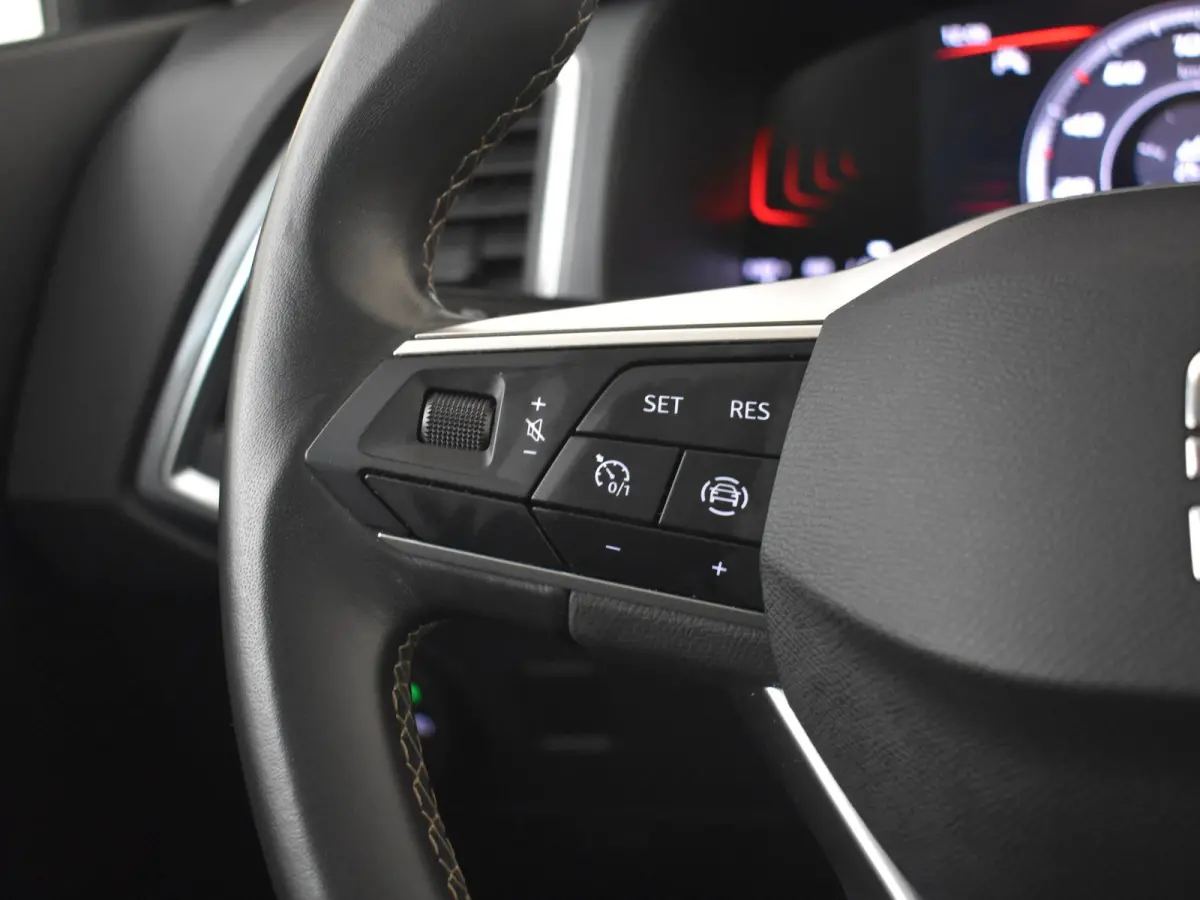 1.5 TSI Style Business Intense 150pk DSG/AUTO | Camera | FULL LED l Cruise control | Navigatie | Digitaal instrumentenpaneel | 17" LMV