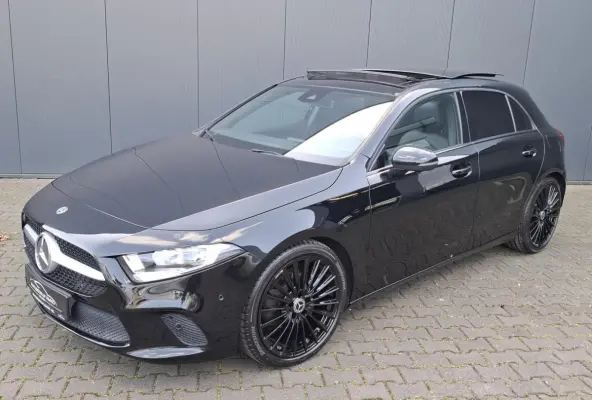 180 Premium PANORAMA / LEDER / 19" VELGEN