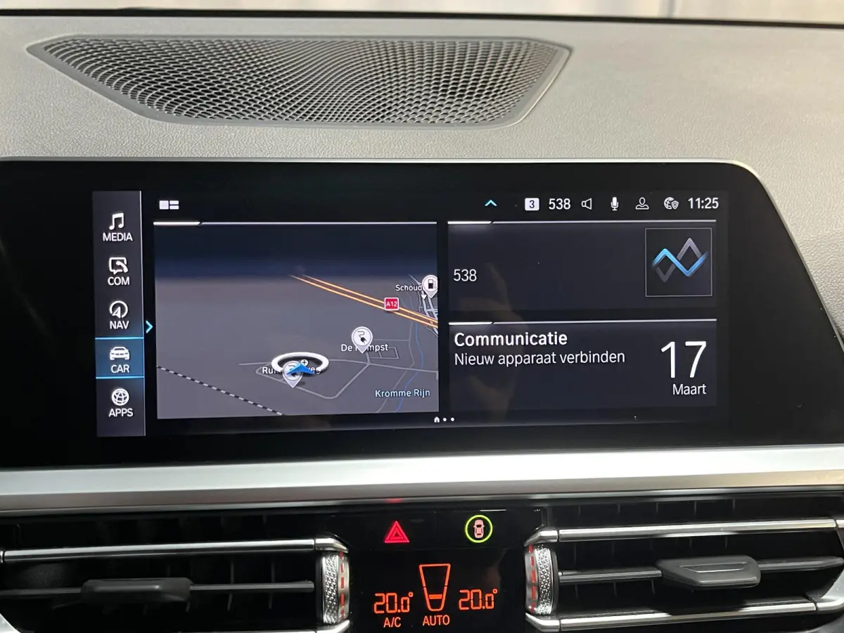 330e xDrive Business Edition Plus 18"/Trekhaak/Laser LED/Head-up/Stoelverwarming/Elektrische klep/Keyless/Apple Carplay & Android Auto
