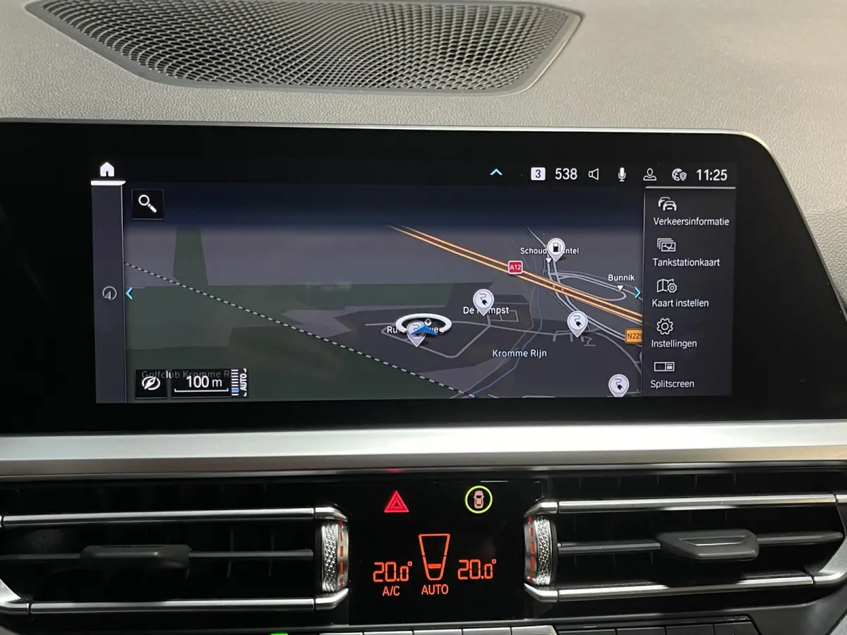 330e xDrive Business Edition Plus 18"/Trekhaak/Laser LED/Head-up/Stoelverwarming/Elektrische klep/Keyless/Apple Carplay & Android Auto