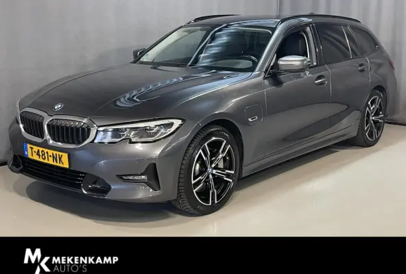 330e xDrive Business Edition Plus 18"/Trekhaak/Laser LED/Head-up/Stoelverwarming/Elektrische klep/Keyless/Apple Carplay & Android Auto