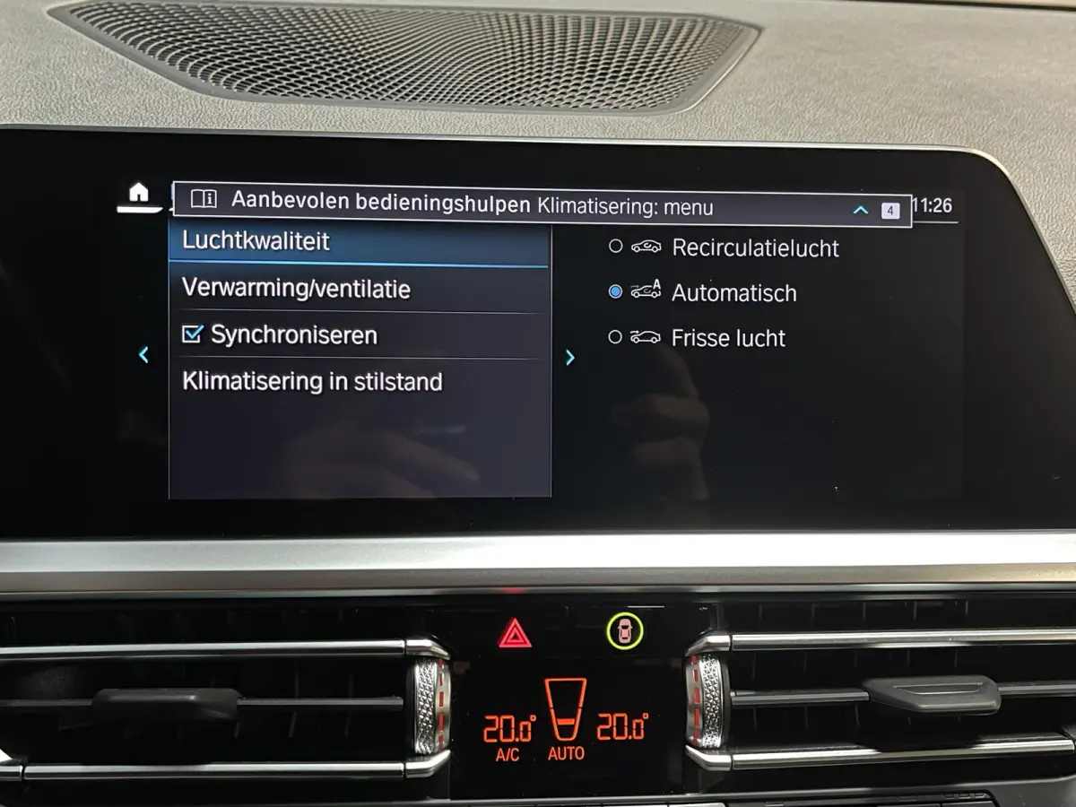 330e xDrive Business Edition Plus 18"/Trekhaak/Laser LED/Head-up/Stoelverwarming/Elektrische klep/Keyless/Apple Carplay & Android Auto