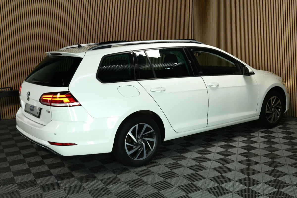 1.4 TSI Highline AUTOMAAT PANORAMADAK NAVI CARPLAY STOELVW "17