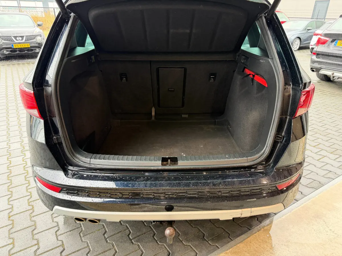 1.5 TSI FR Business Intense Automaat LEER trekhaak