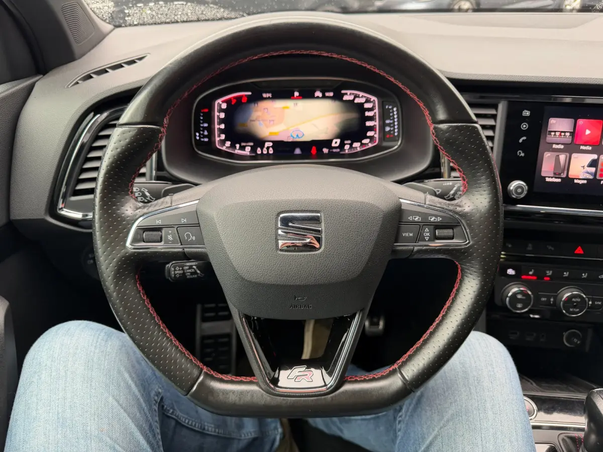 1.5 TSI FR Business Intense Automaat LEER trekhaak