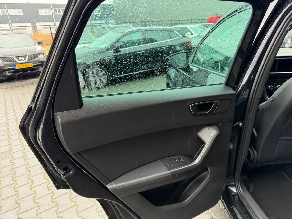 1.5 TSI FR Business Intense Automaat LEER trekhaak