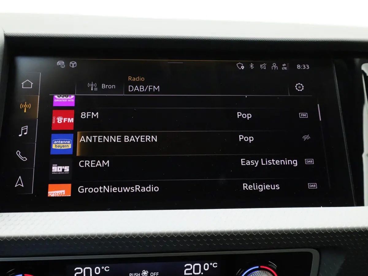 30 TFSI Advanced edition 116 PK | S-line | Adaptive cruise control l Stoelverwarming l Climate control l Navigatie l Apple Carplay / Android Auto l LED-koplampen l Privacy glas l Optiekpakke