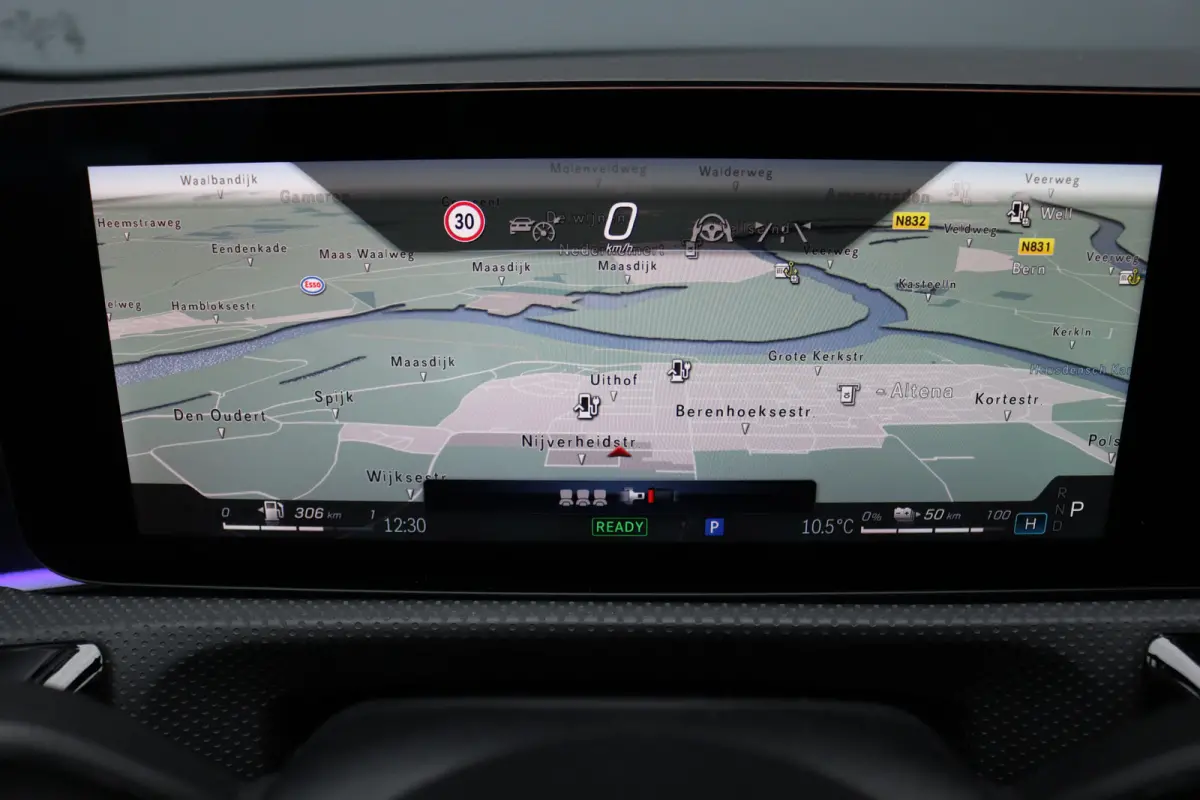 250 e AMG Line | Facelift | Distronic | Surround Camera | Verwarmd Stuurwiel | Keyless Go | Sfeerverlichting | Apple Carplay/Android Auto | Multibeam LED |