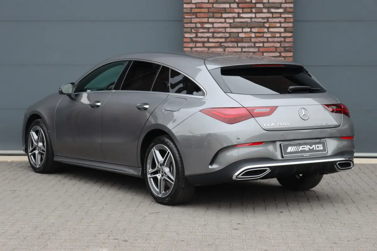250 e AMG Line | Facelift | Distronic | Surround Camera | Verwarmd Stuurwiel | Keyless Go | Sfeerverlichting | Apple Carplay/Android Auto | Multibeam LED |
