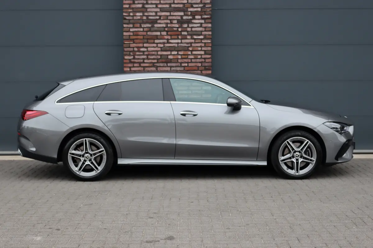 250 e AMG Line | Facelift | Distronic | Surround Camera | Verwarmd Stuurwiel | Keyless Go | Sfeerverlichting | Apple Carplay/Android Auto | Multibeam LED |