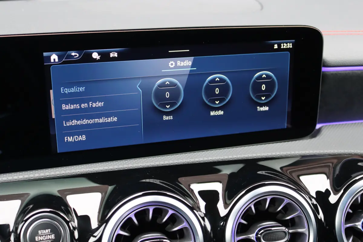 250 e AMG Line | Facelift | Distronic | Surround Camera | Verwarmd Stuurwiel | Keyless Go | Sfeerverlichting | Apple Carplay/Android Auto | Multibeam LED |