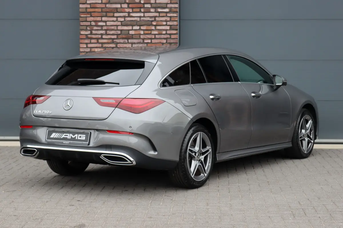 250 e AMG Line | Facelift | Distronic | Surround Camera | Verwarmd Stuurwiel | Keyless Go | Sfeerverlichting | Apple Carplay/Android Auto | Multibeam LED |