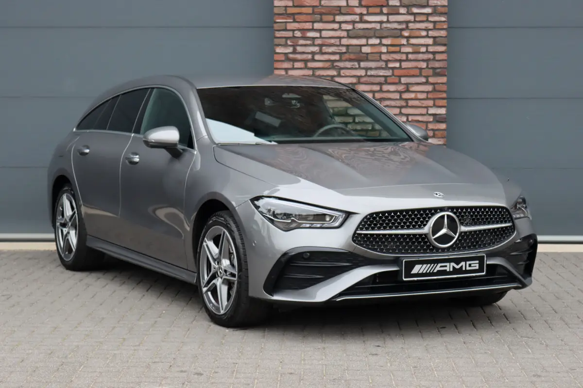 250 e AMG Line | Facelift | Distronic | Surround Camera | Verwarmd Stuurwiel | Keyless Go | Sfeerverlichting | Apple Carplay/Android Auto | Multibeam LED |
