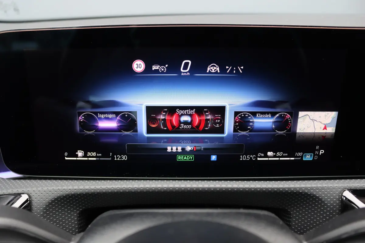 250 e AMG Line | Facelift | Distronic | Surround Camera | Verwarmd Stuurwiel | Keyless Go | Sfeerverlichting | Apple Carplay/Android Auto | Multibeam LED |