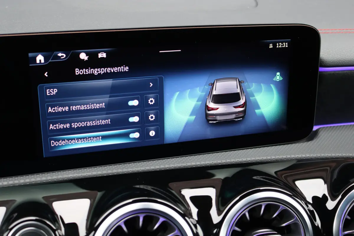 250 e AMG Line | Facelift | Distronic | Surround Camera | Verwarmd Stuurwiel | Keyless Go | Sfeerverlichting | Apple Carplay/Android Auto | Multibeam LED |