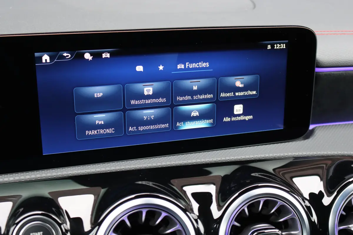 250 e AMG Line | Facelift | Distronic | Surround Camera | Verwarmd Stuurwiel | Keyless Go | Sfeerverlichting | Apple Carplay/Android Auto | Multibeam LED |