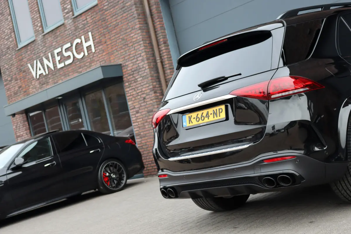 AMG 53 4MATIC+ Premium+ | Luchtvering | Distronic+ | Carbon | Burmester | Rijassistentiepakket | Schakelbare Uitlaat | HUD | Nappa Leder | Stoelverwarming V+A | Keyless Go |