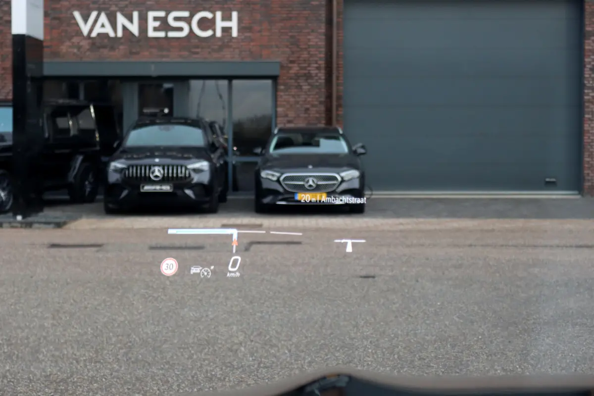 200 AMG Line | Distronic | Memory | Burmester | Panoramadak | HUD | Digital Light | Verwarmd Stuurwiel | Surround Camera | Keyless Go | Nightpakket |