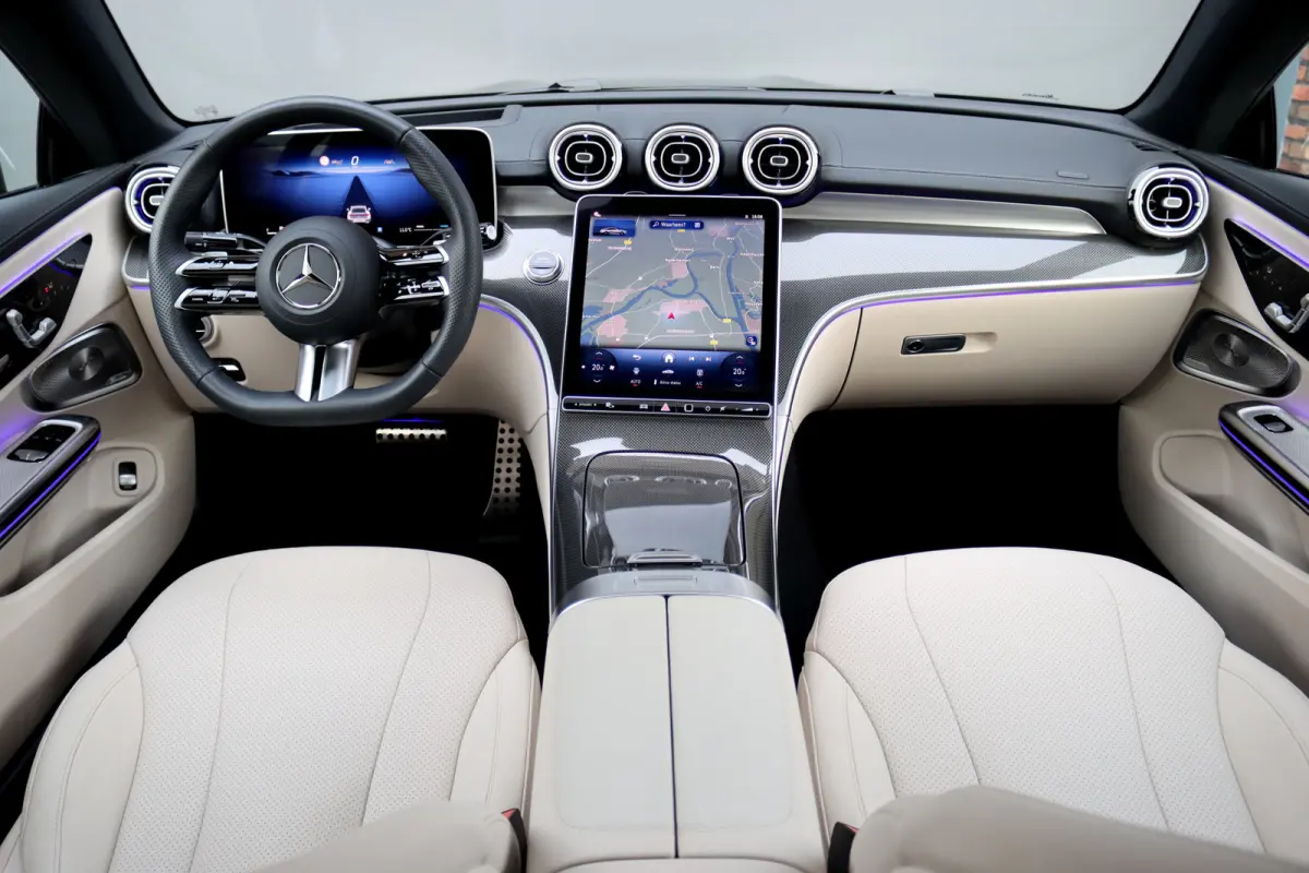 200 AMG Line | Distronic | Memory | Burmester | Panoramadak | HUD | Digital Light | Verwarmd Stuurwiel | Surround Camera | Keyless Go | Nightpakket |