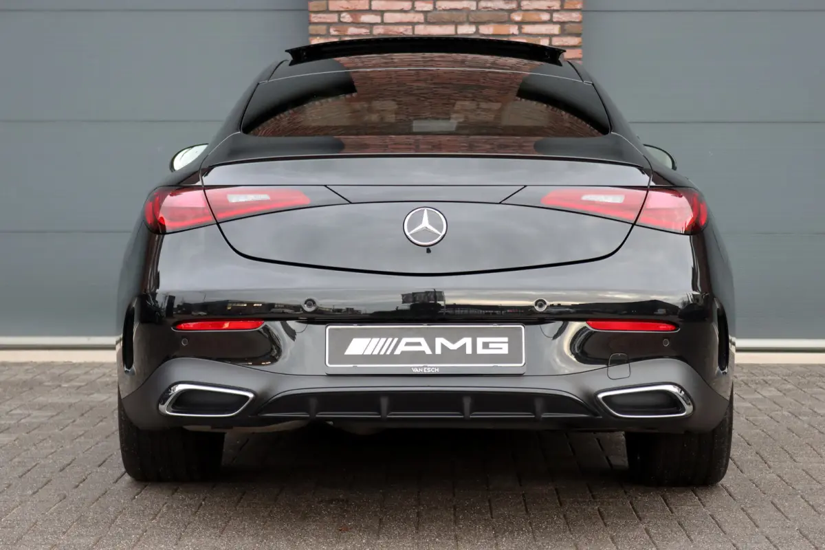 200 AMG Line | Distronic | Memory | Burmester | Panoramadak | HUD | Digital Light | Verwarmd Stuurwiel | Surround Camera | Keyless Go | Nightpakket |