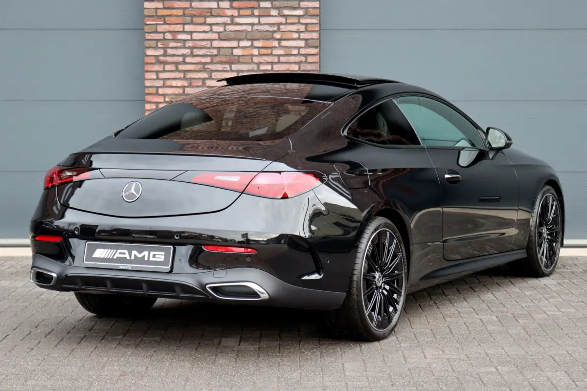 200 AMG Line | Distronic | Memory | Burmester | Panoramadak | HUD | Digital Light | Verwarmd Stuurwiel | Surround Camera | Keyless Go | Nightpakket |