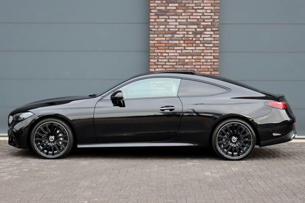 200 AMG Line | Distronic | Memory | Burmester | Panoramadak | HUD | Digital Light | Verwarmd Stuurwiel | Surround Camera | Keyless Go | Nightpakket |