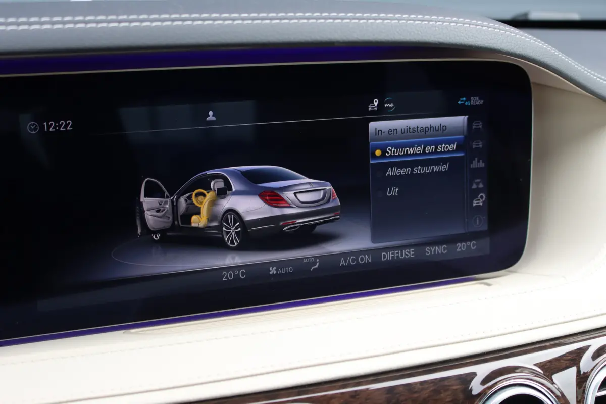 560 AMG Line Premium | V8 | Active Body Control | Distronic+ | HUD | Panoramadak | Burmester | Nachtzicht | Intelligent Light System | Soft-Close | Keyless Go | Camera | Nappa Leder |