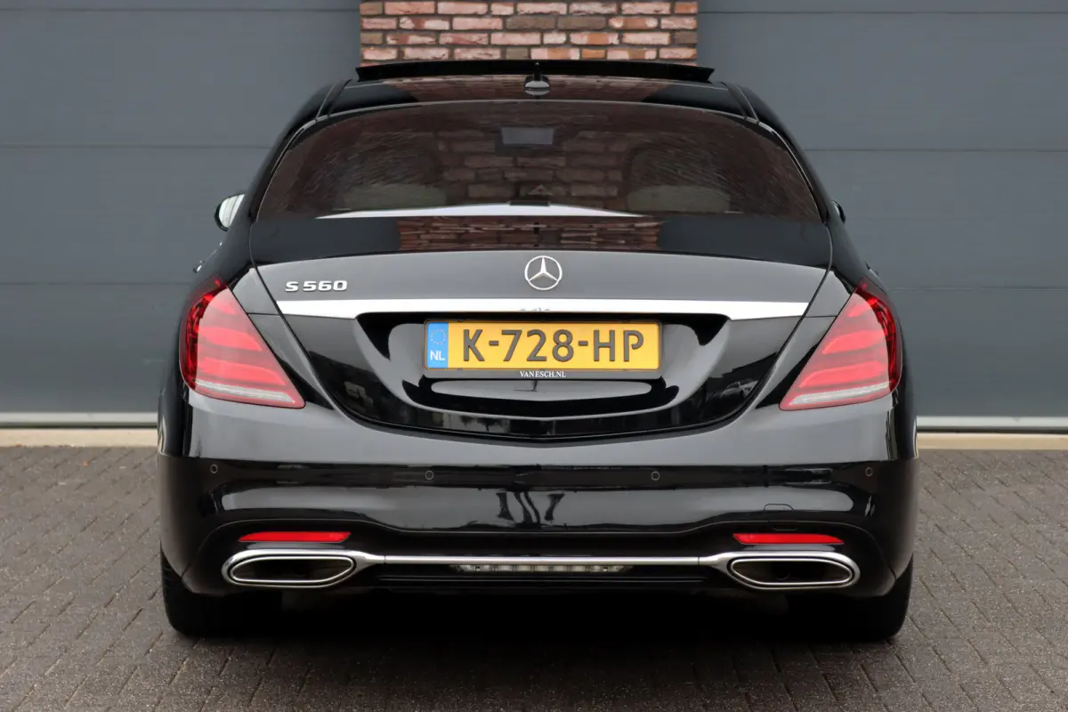 560 AMG Line Premium | V8 | Active Body Control | Distronic+ | HUD | Panoramadak | Burmester | Nachtzicht | Intelligent Light System | Soft-Close | Keyless Go | Camera | Nappa Leder |