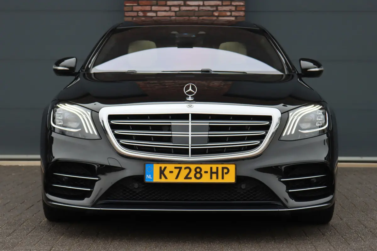560 AMG Line Premium | V8 | Active Body Control | Distronic+ | HUD | Panoramadak | Burmester | Nachtzicht | Intelligent Light System | Soft-Close | Keyless Go | Camera | Nappa Leder |