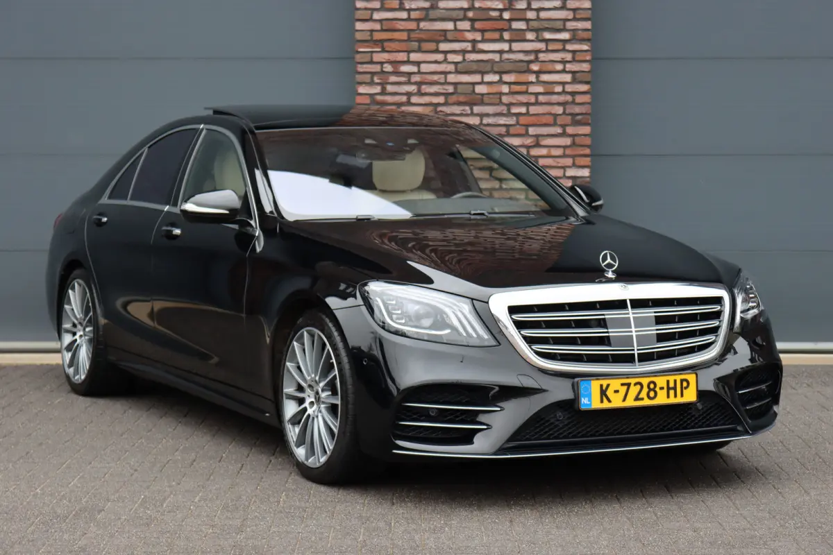 560 AMG Line Premium | V8 | Active Body Control | Distronic+ | HUD | Panoramadak | Burmester | Nachtzicht | Intelligent Light System | Soft-Close | Keyless Go | Camera | Nappa Leder |
