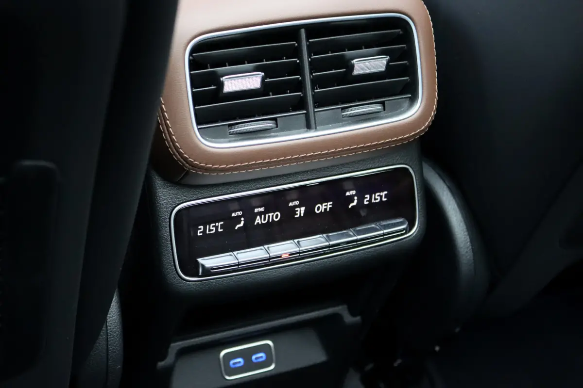 AMG 53 Hybrid Premium 4MATIC+ | Luchtvering | Distronic | Carbon | Memory | Burmester | Stoelventilatie | Luchtkwaliteitspakket | Surround Camera | Keyless Go | Augmented Reality | Nappa Led