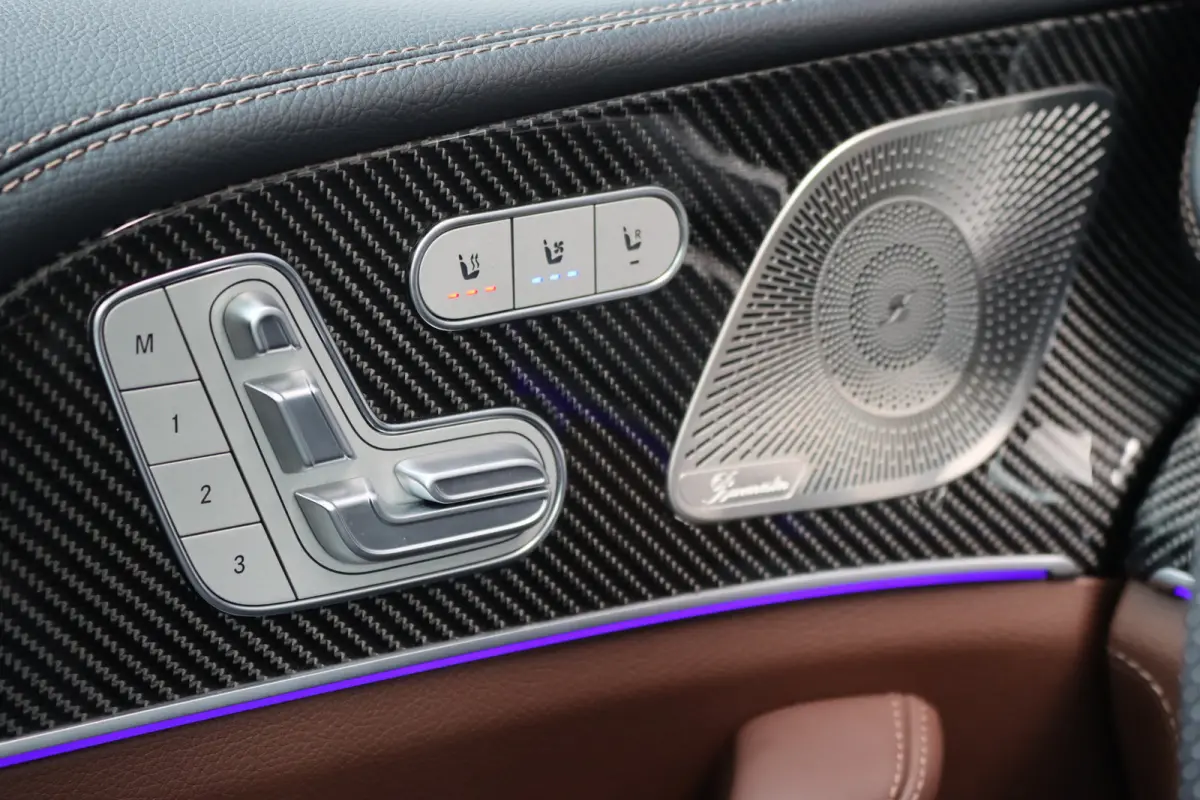 AMG 53 Hybrid Premium 4MATIC+ | Luchtvering | Distronic | Carbon | Memory | Burmester | Stoelventilatie | Luchtkwaliteitspakket | Surround Camera | Keyless Go | Augmented Reality | Nappa Led