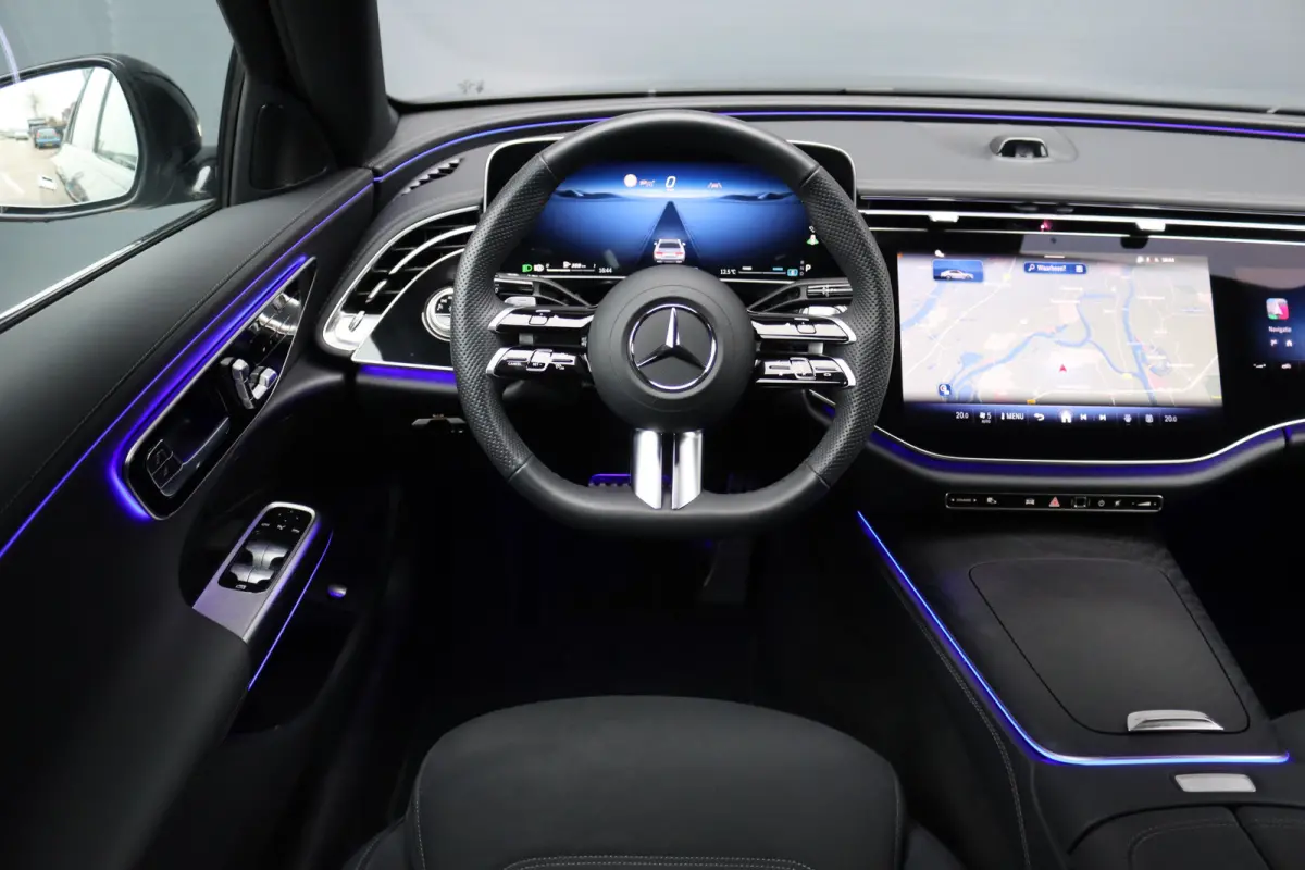 220 d AMG Line | Hyperscreen | Distronic | Memory | Surround Camera | Keyless Go | Verwarmd Stuurwiel | Digital Light | Nightpakket | Dodehoekassistent |