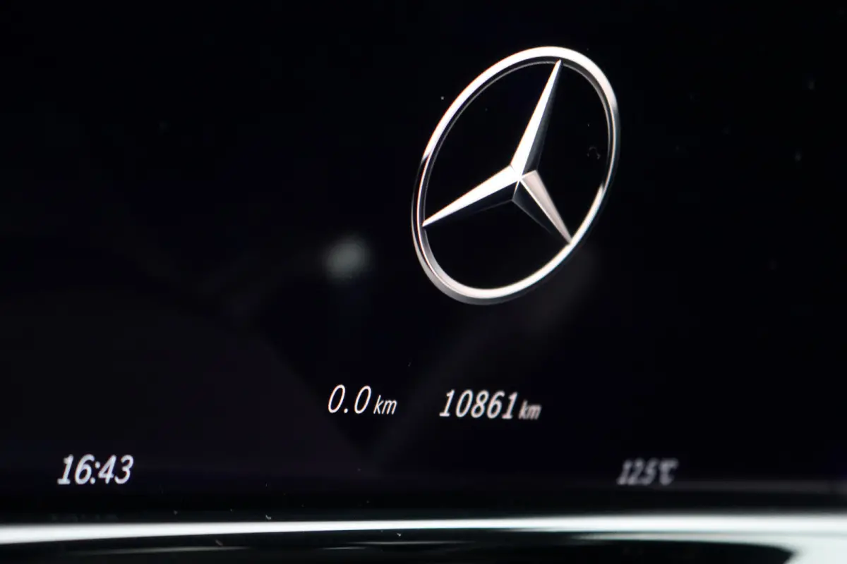 220 d AMG Line | Hyperscreen | Distronic | Memory | Surround Camera | Keyless Go | Verwarmd Stuurwiel | Digital Light | Nightpakket | Dodehoekassistent |