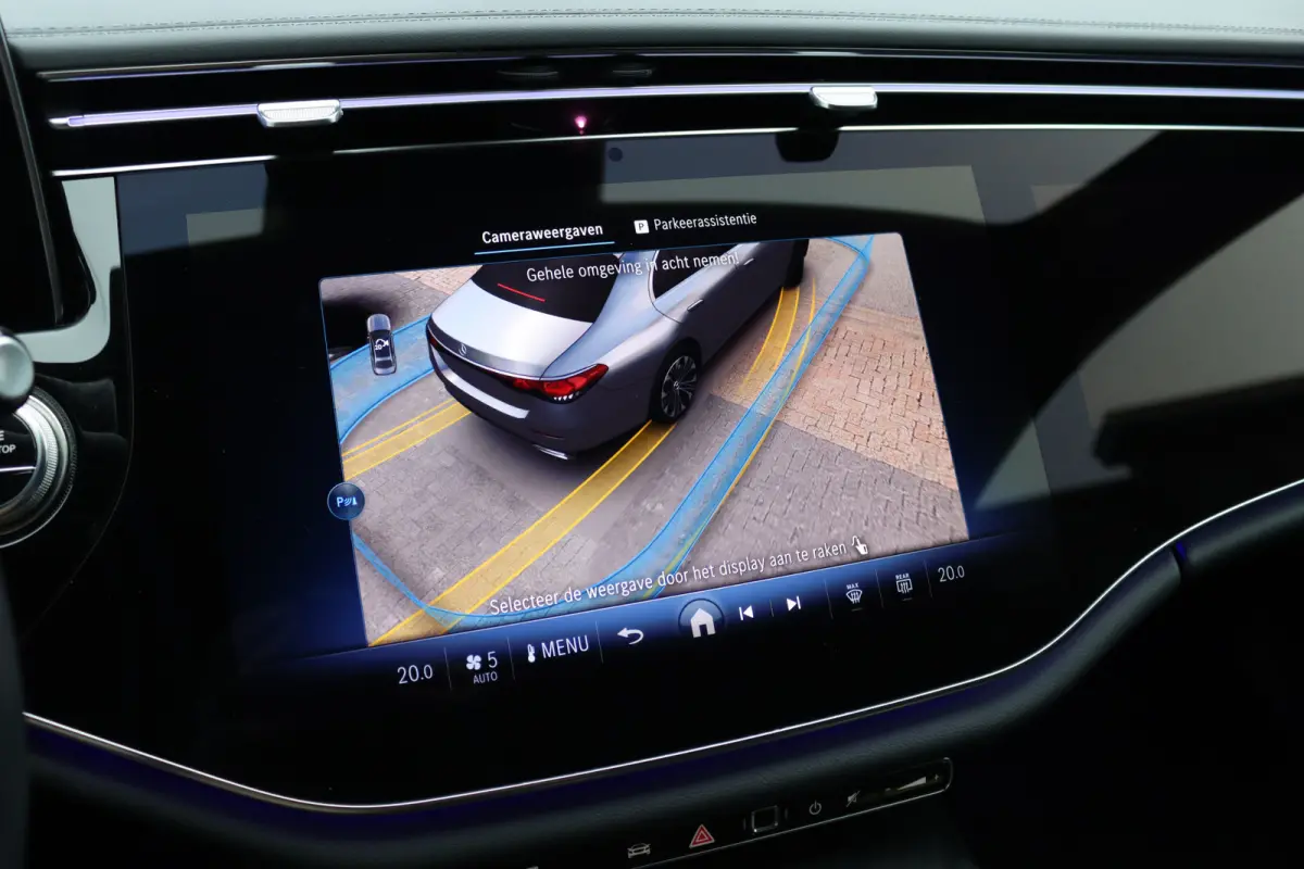220 d AMG Line | Hyperscreen | Distronic | Memory | Surround Camera | Keyless Go | Verwarmd Stuurwiel | Digital Light | Nightpakket | Dodehoekassistent |