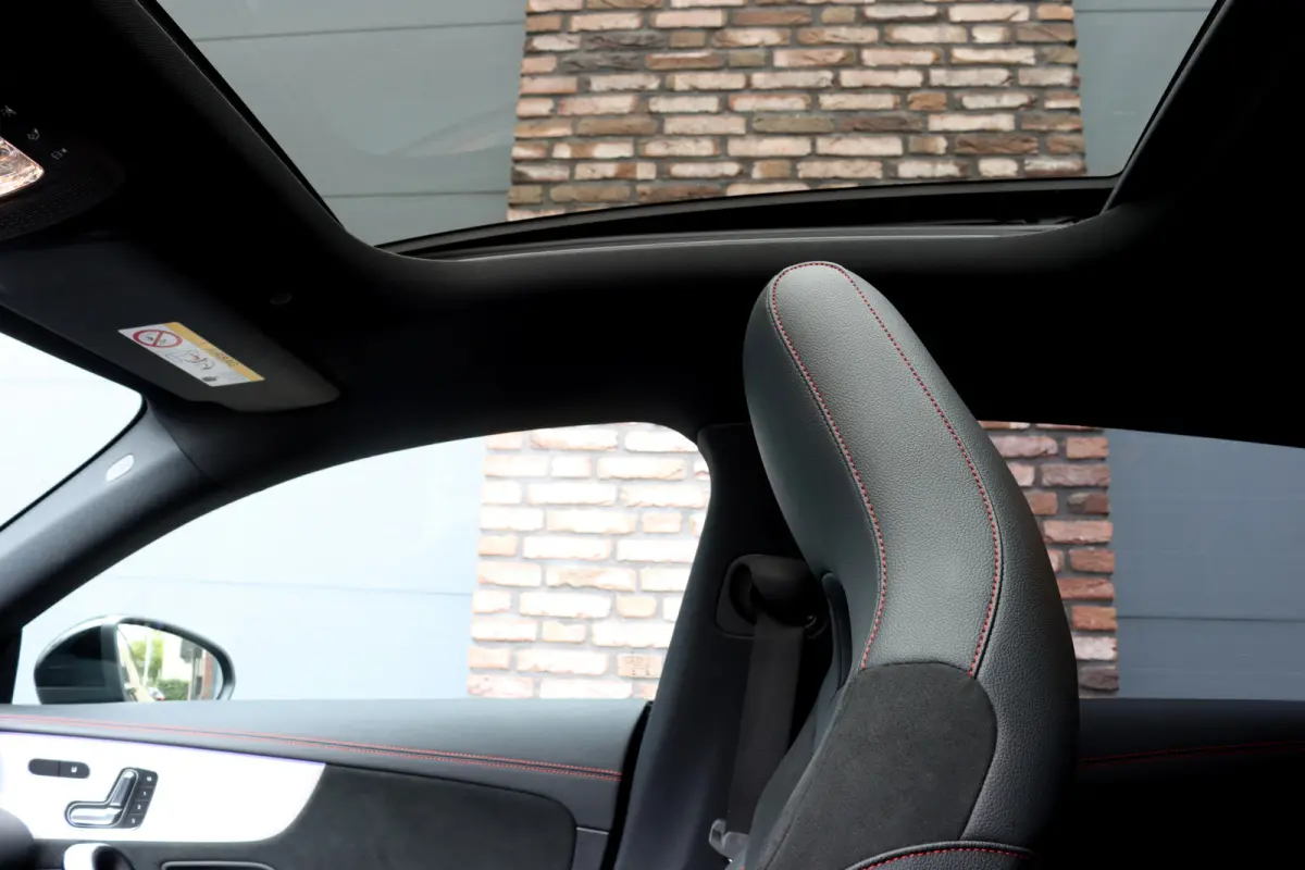 250 e AMG Line | Panoramadak | Distronic+ | Memory | HUD | Surround Camera | Keyless Go | Widescreen | Sfeerverlichting |