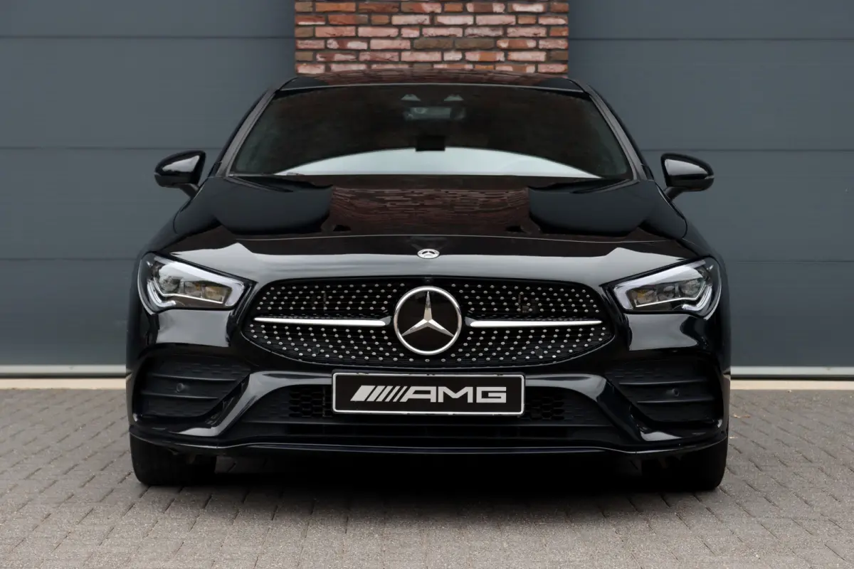 250 e AMG Line | Panoramadak | Distronic+ | Memory | HUD | Surround Camera | Keyless Go | Widescreen | Sfeerverlichting |