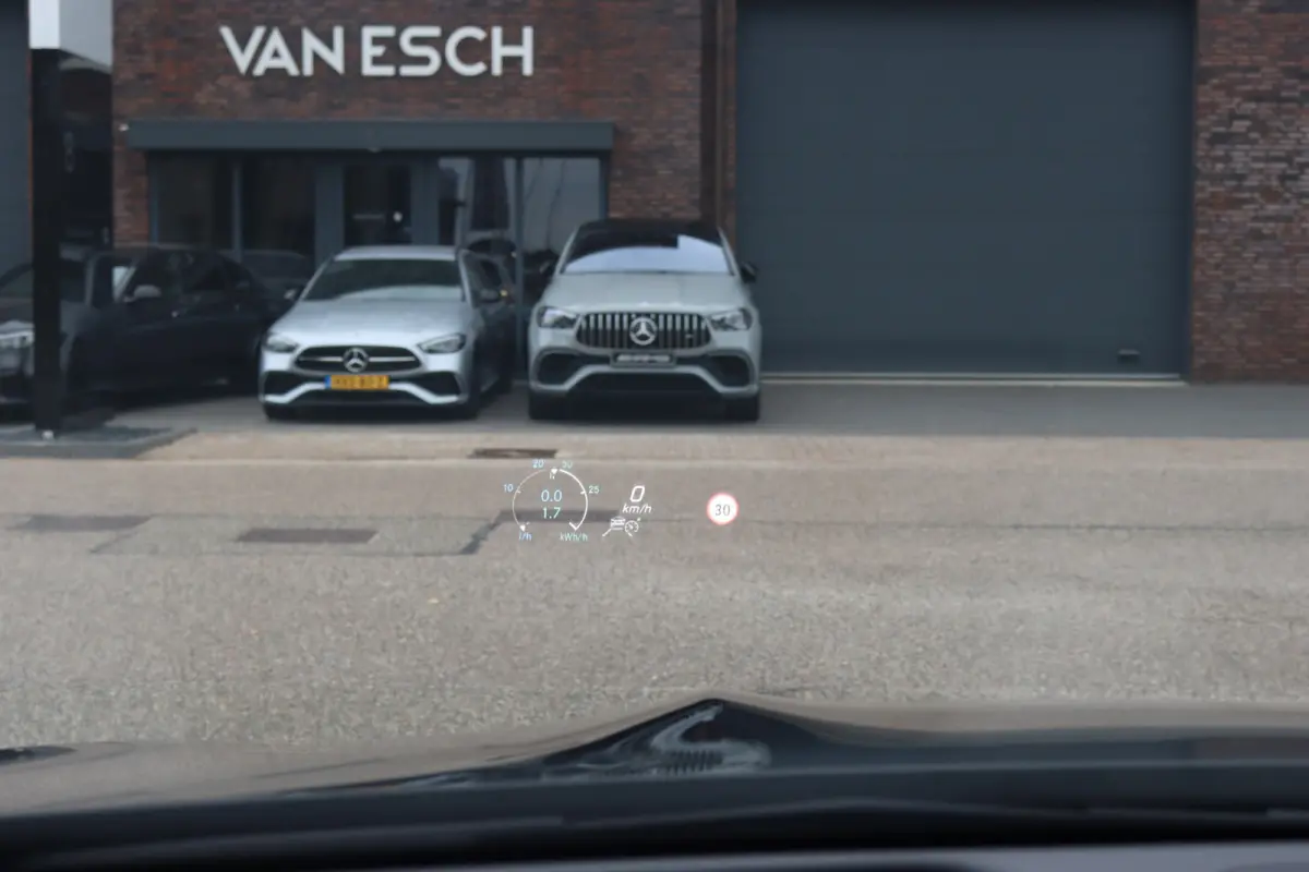 250 e AMG Line | Panoramadak | Distronic+ | Memory | HUD | Surround Camera | Keyless Go | Widescreen | Sfeerverlichting |