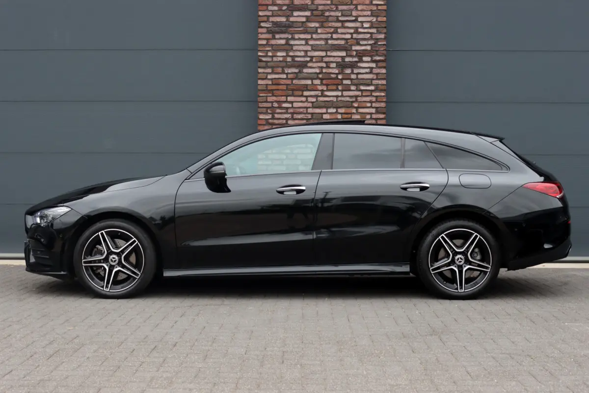 250 e AMG Line | Panoramadak | Distronic+ | Memory | HUD | Surround Camera | Keyless Go | Widescreen | Sfeerverlichting |