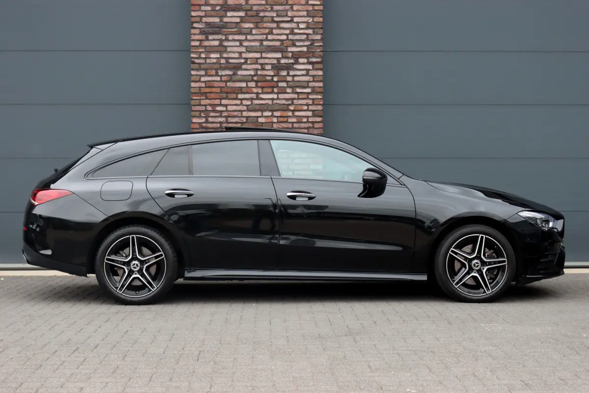 250 e AMG Line | Panoramadak | Distronic+ | Memory | HUD | Surround Camera | Keyless Go | Widescreen | Sfeerverlichting |