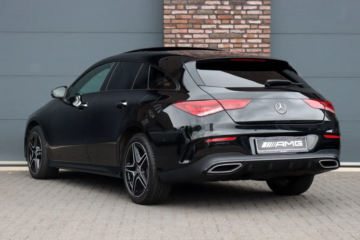 250 e AMG Line | Panoramadak | Distronic+ | Memory | HUD | Surround Camera | Keyless Go | Widescreen | Sfeerverlichting |