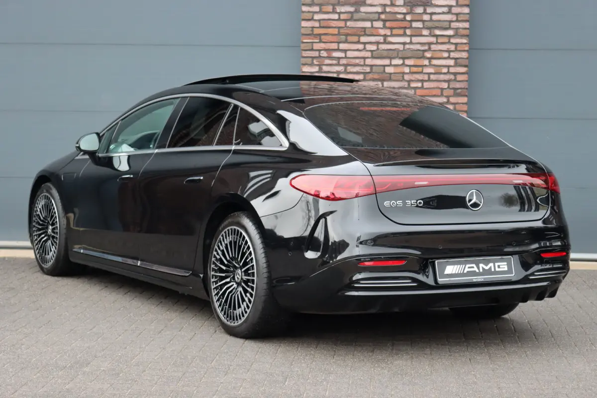 350 Exclusive Line 118 kWh | Airmatic | Achterasbesturing | Hyperscreen | Distronic+ | Panoramadak | HUD | Trekhaak | Digital Light | Burmester | Keyless Go | Verwarmd Stuurwiel | 22kW |