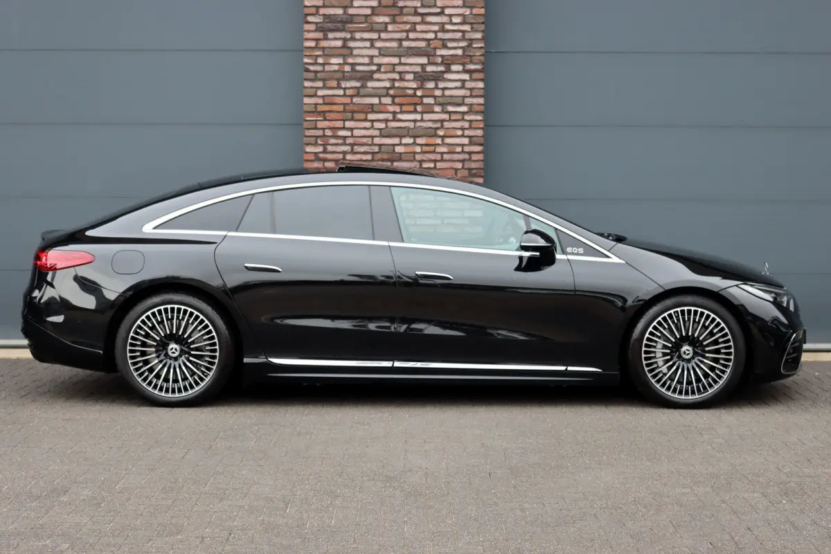 350 Exclusive Line 118 kWh | Airmatic | Achterasbesturing | Hyperscreen | Distronic+ | Panoramadak | HUD | Trekhaak | Digital Light | Burmester | Keyless Go | Verwarmd Stuurwiel | 22kW |