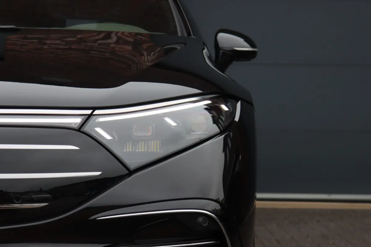 350 Exclusive Line 118 kWh | Airmatic | Achterasbesturing | Hyperscreen | Distronic+ | Panoramadak | HUD | Trekhaak | Digital Light | Burmester | Keyless Go | Verwarmd Stuurwiel | 22kW |
