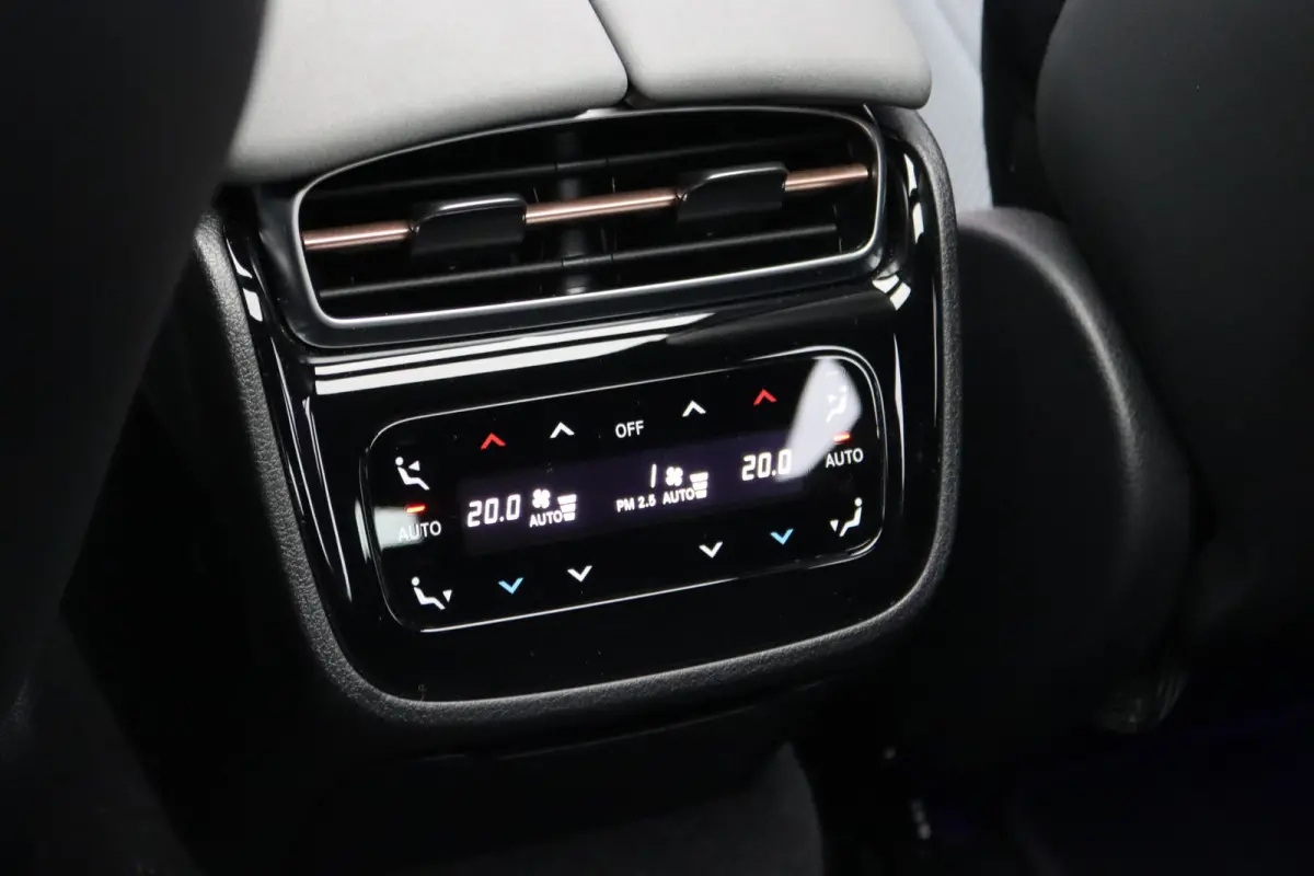 350 Exclusive Line 118 kWh | Airmatic | Achterasbesturing | Hyperscreen | Distronic+ | Panoramadak | HUD | Trekhaak | Digital Light | Burmester | Keyless Go | Verwarmd Stuurwiel | 22kW |