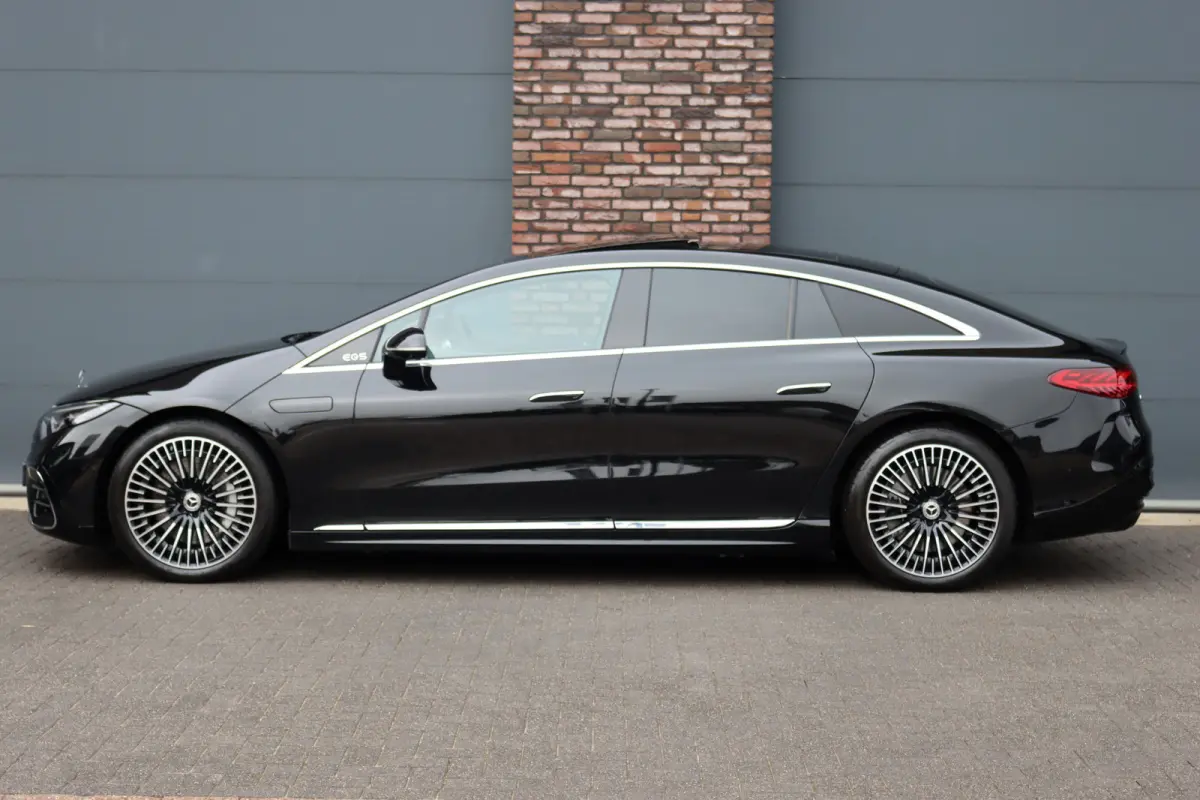 350 Exclusive Line 118 kWh | Airmatic | Achterasbesturing | Hyperscreen | Distronic+ | Panoramadak | HUD | Trekhaak | Digital Light | Burmester | Keyless Go | Verwarmd Stuurwiel | 22kW |