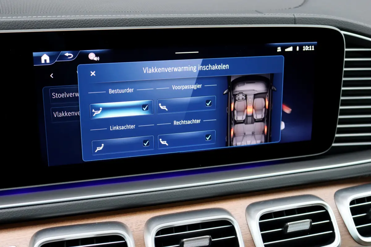 580 V8 4MATIC AMG Line | Facelift | Airmatic | Panoramadak | Massage | Stoelventilatie | Memory | Burmester High End | HUD | Surround Camera | Trekhaak | Soft-Close | Vlakkenverwarming |