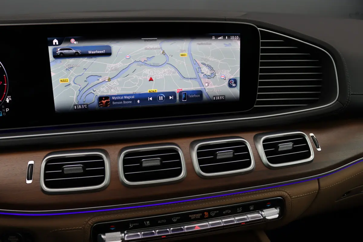 580 V8 4MATIC AMG Line | Facelift | Airmatic | Panoramadak | Massage | Stoelventilatie | Memory | Burmester High End | HUD | Surround Camera | Trekhaak | Soft-Close | Vlakkenverwarming |