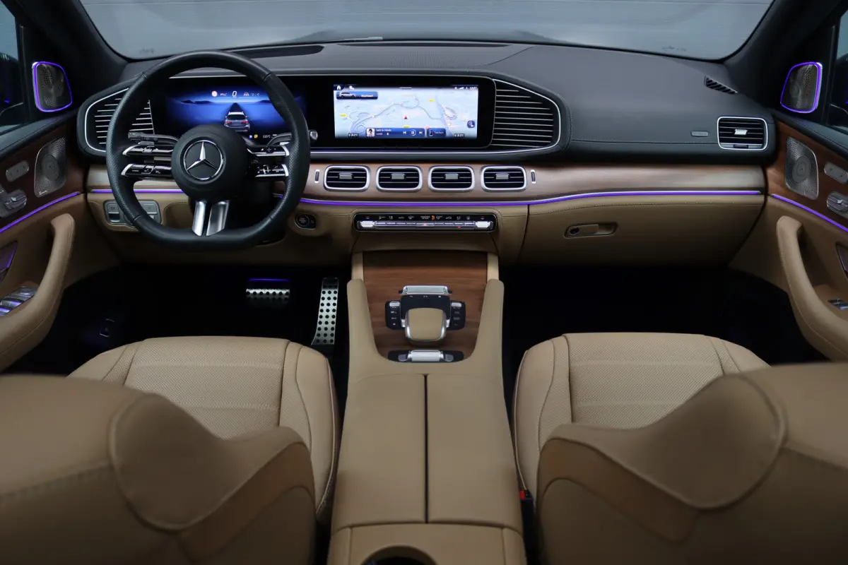 580 V8 4MATIC AMG Line | Facelift | Airmatic | Panoramadak | Massage | Stoelventilatie | Memory | Burmester High End | HUD | Surround Camera | Trekhaak | Soft-Close | Vlakkenverwarming |